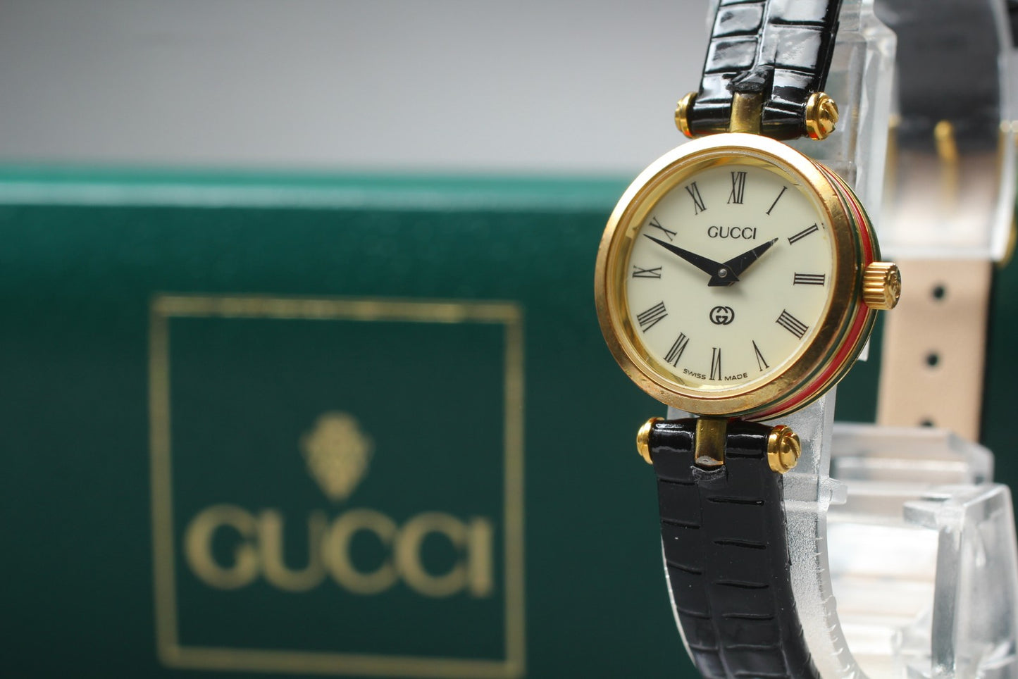 Exc+5 w/ Box Gucci 2000L White Roman Dial Sherry Line 21mm Quartz Ladies Watch