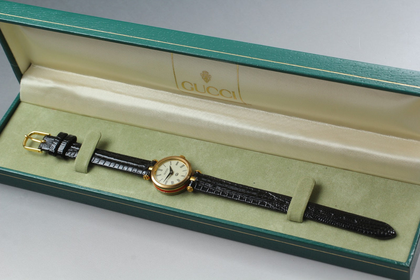 Exc+5 w/ Box Gucci 2000L White Roman Dial Sherry Line 21mm Quartz Ladies Watch