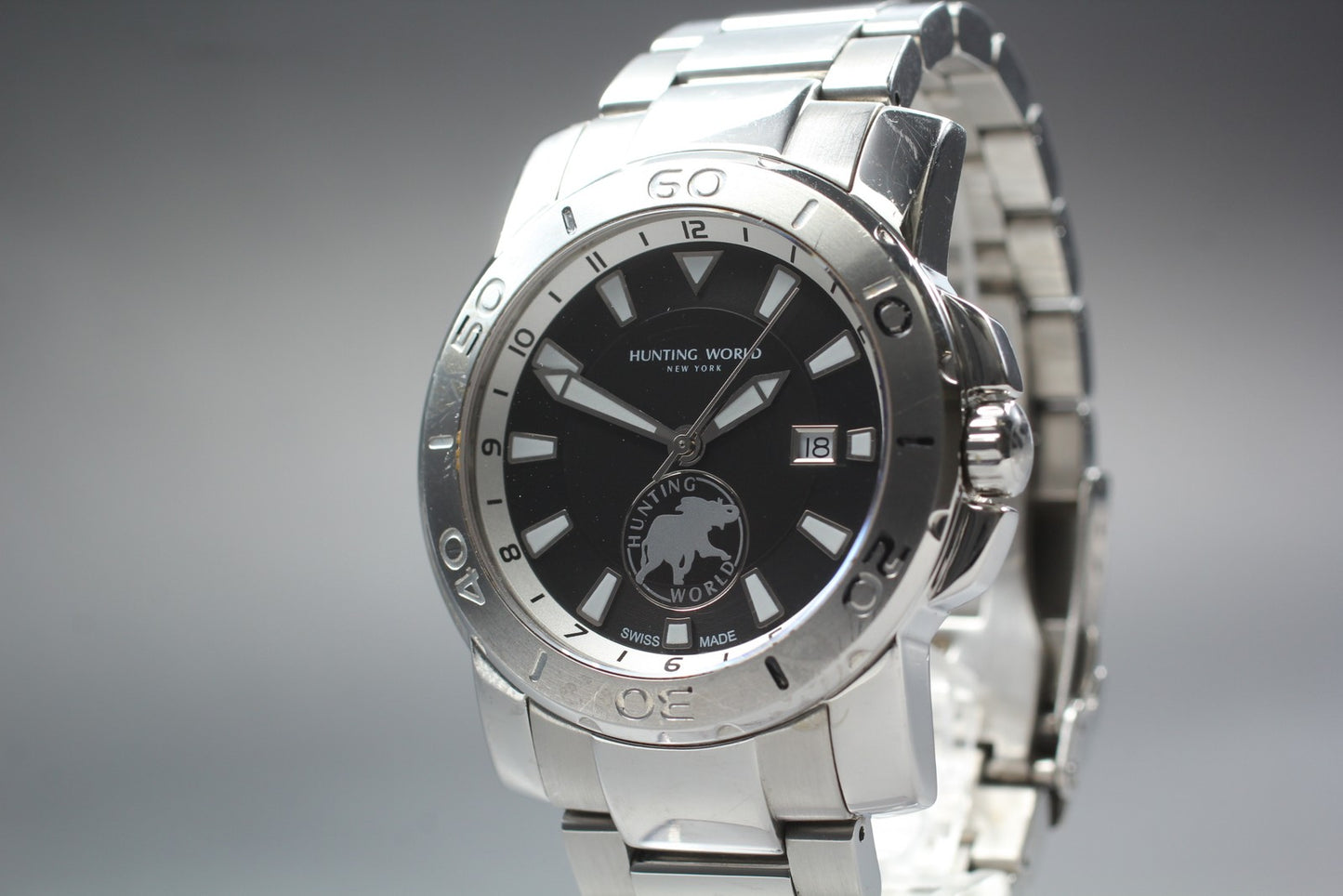 New Battery [Near MINT] Hunting World HW-904 Black Dial 44mm Quartz Men's Watch