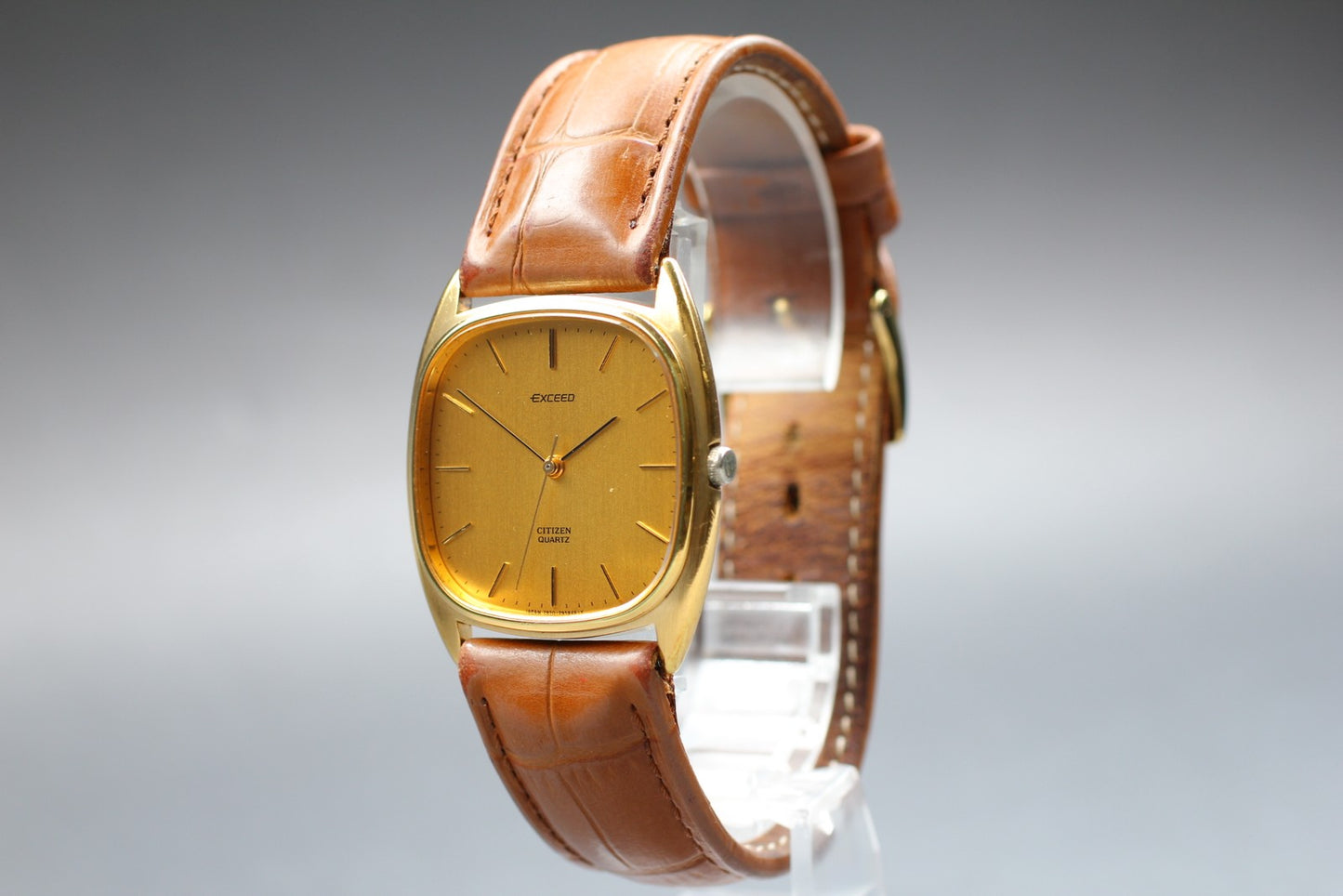 Near MINT CITIZEN Exceed Cal.7920 4-795601 Gold Square Quartz 32mm Men's Watch