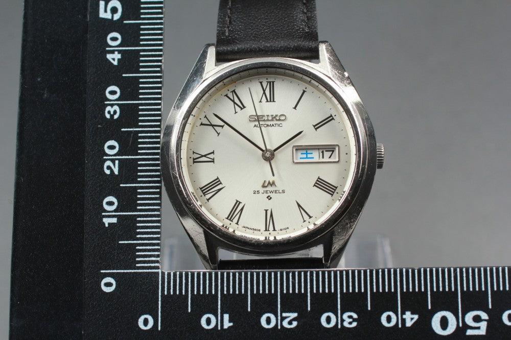 Near MINT SEIKO Lord Matic 5606-8031 White Auto 37mm Men's Watch 1975