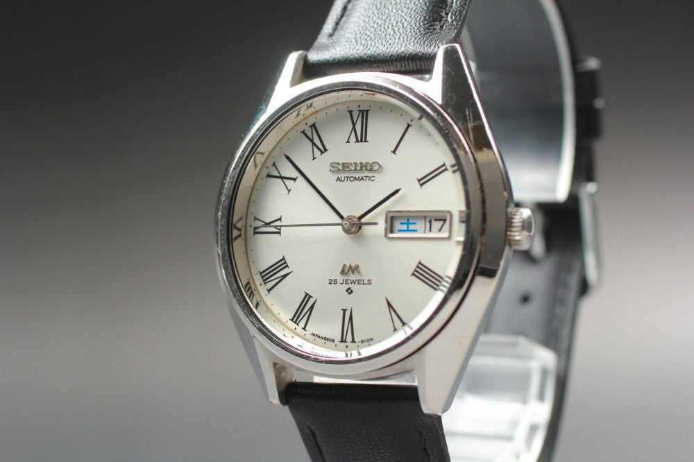 Near MINT SEIKO Lord Matic 5606-8031 White Auto 37mm Men's Watch 1975