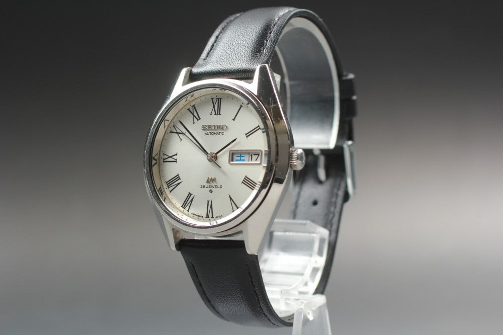 Near MINT SEIKO Lord Matic 5606-8031 White Auto 37mm Men's Watch 1975