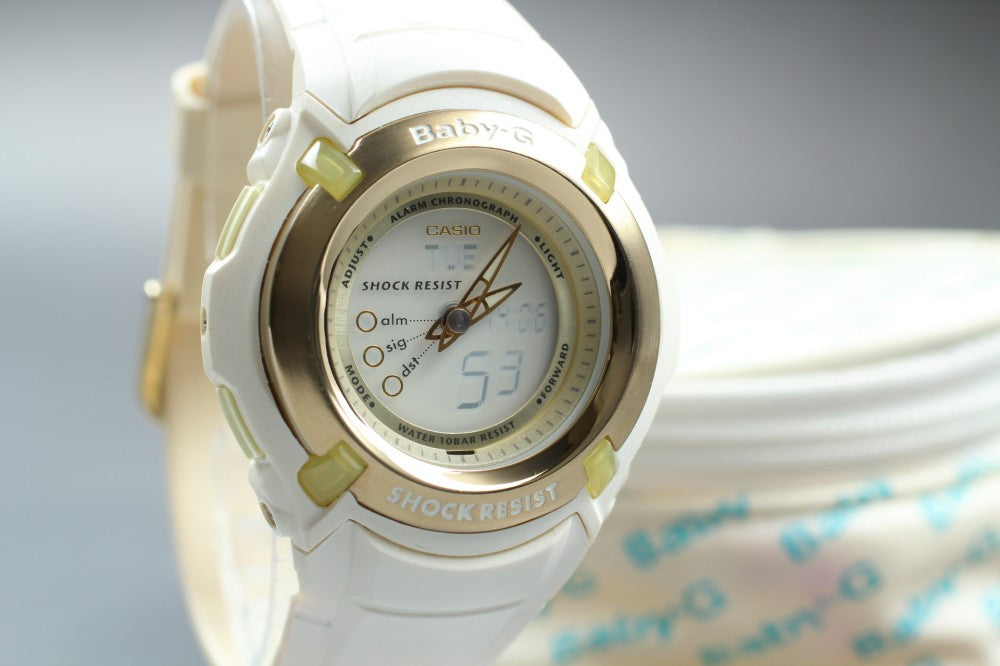 MINT CASIO Baby-G BG-70LV White Quartz 40mm Ladies Watch