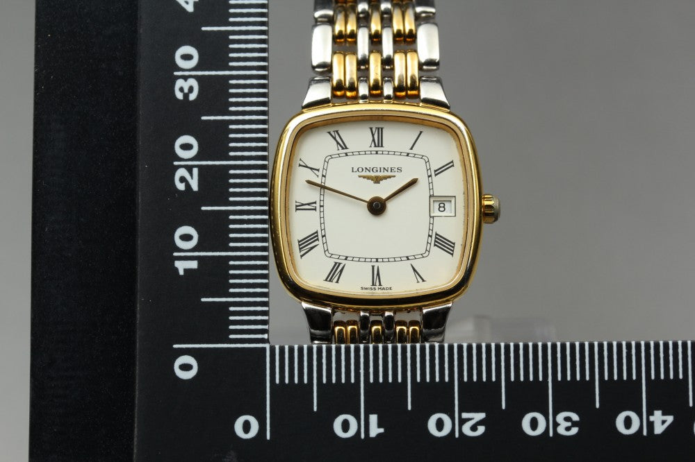 Near MINT LONGINES Flagship L5.133.3 White Quartz 22.7mm Ladies Watch