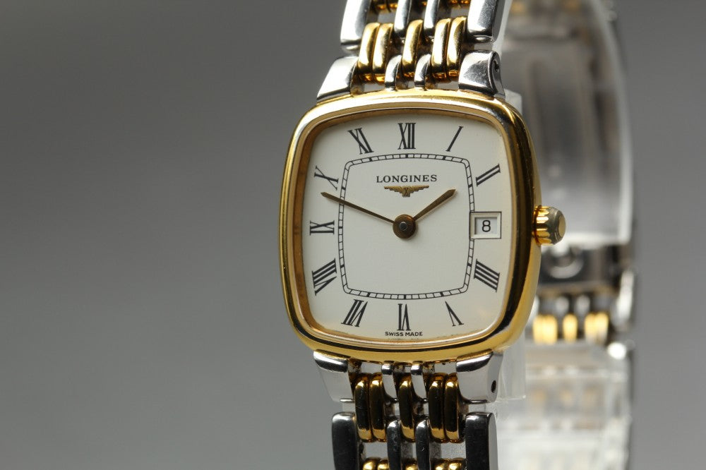 Near MINT LONGINES Flagship L5.133.3 White Quartz 22.7mm Ladies Watch