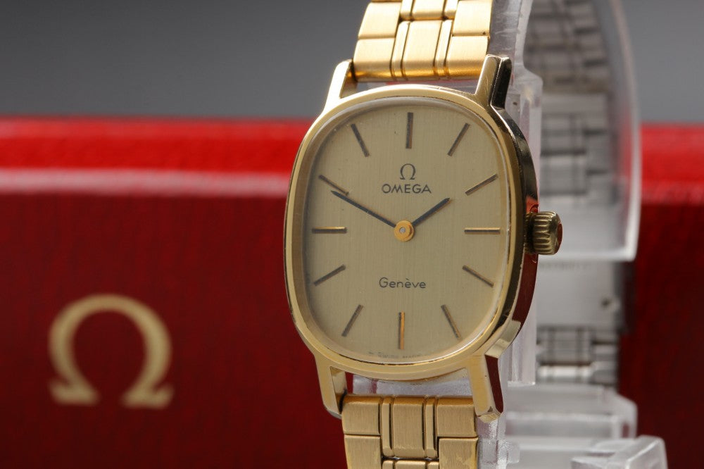 Near MINT OMEGA Geneve 511.0509 Cal.625 Gold Manual 21.4mm Ladies Watch 1975