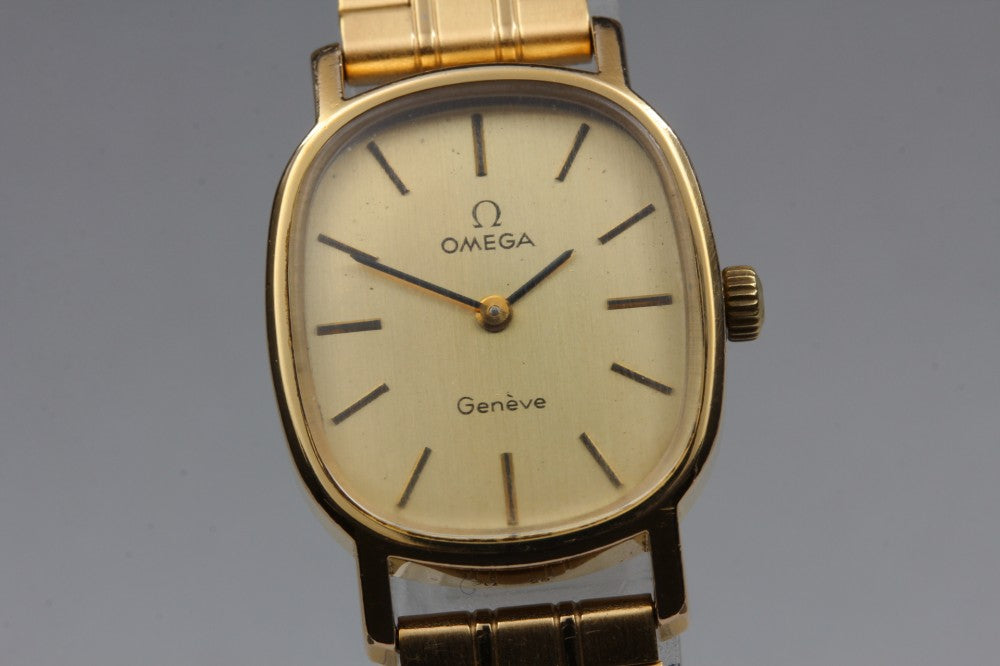 Near MINT OMEGA Geneve 511.0509 Cal.625 Gold Manual 21.4mm Ladies Watch 1975