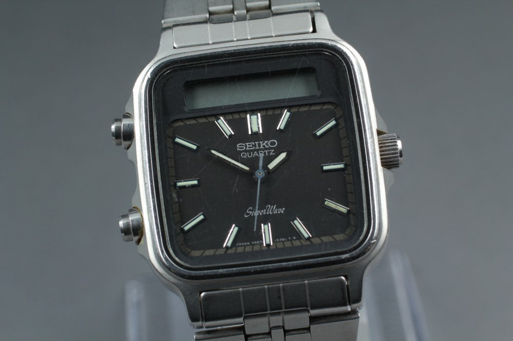 SEIKO Silver Wave H557-5270 Black Quartz 32mm Men's Watch 1982