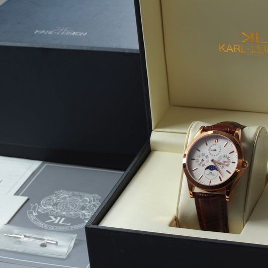 Near MINT Carleymon Classic Pioneer White Quartz 38mm Men's Watch