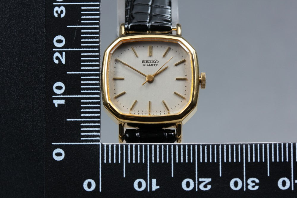 Near MINT SEIKO Socie 1421-5060 Grey Quartz 20.7mm Ladies Watch 1980