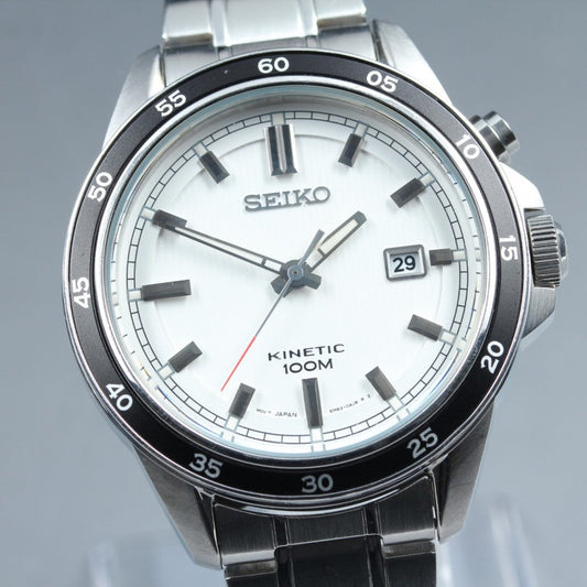 Near MINT SEIKO 5M82-0AK0 White Quartz 42.8mm Men's Watch