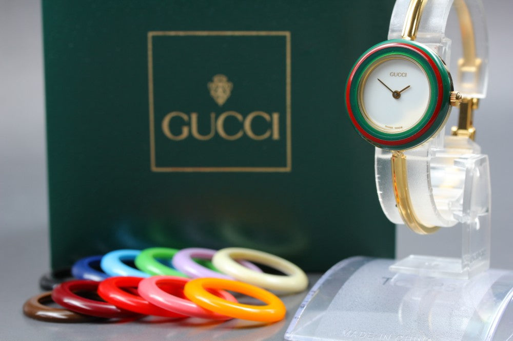 Near MINT GUCCI Change Bezel 11/12.2 White Quartz 25.9mm Ladies Watch