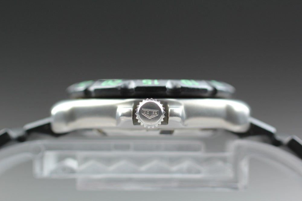 Near MINT TAG Heuer Formula 1 375.508 Black Quartz 28.9mm Ladies Watch