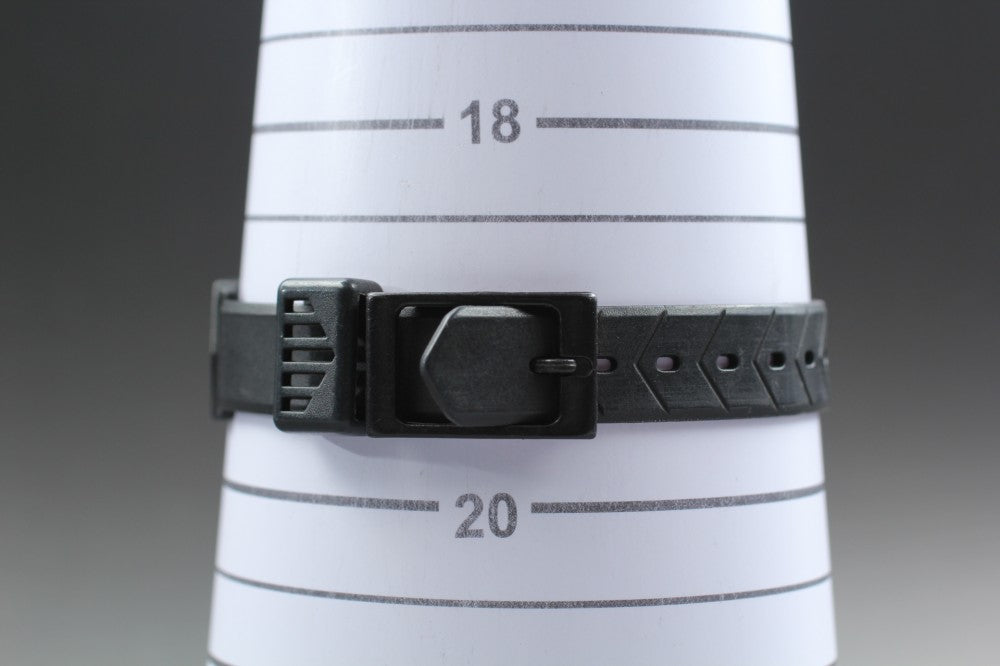 Near MINT TAG Heuer Formula 1 375.508 Black Quartz 28.9mm Ladies Watch