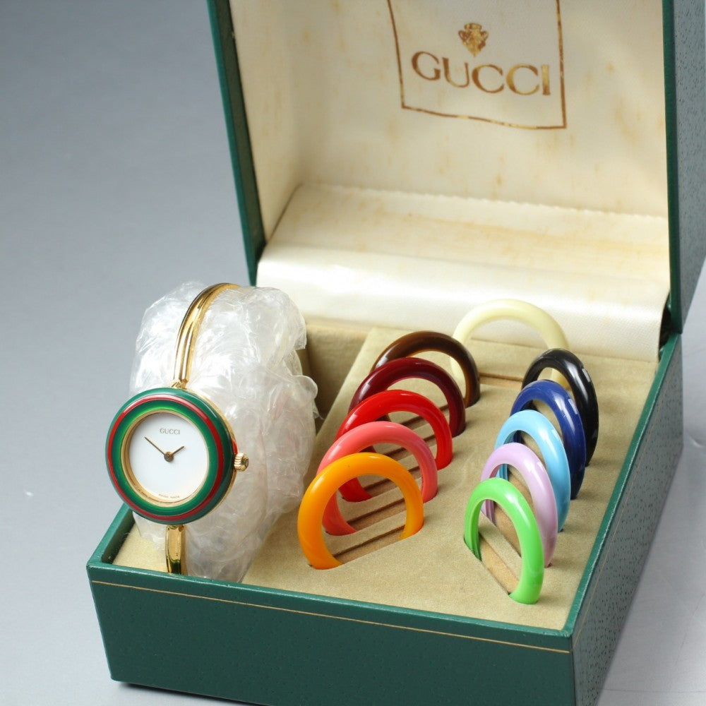 Near MINT GUCCI Change Bezel 11/12.2 White Quartz 25.8mm Ladies Watch