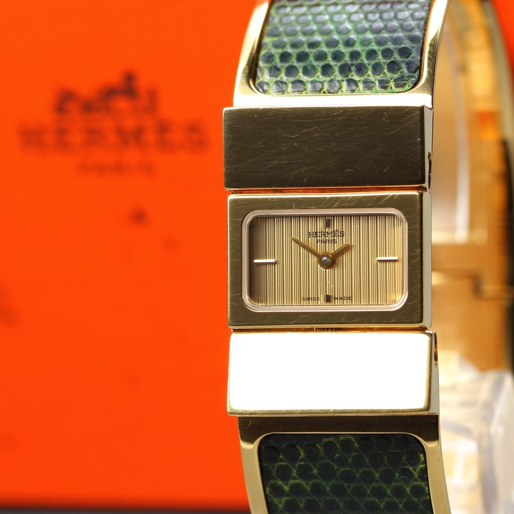 Near MINT HERMES Loquet L01.201 Gold Quartz 19mm Ladies Watch