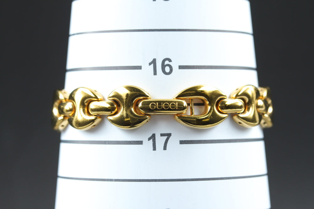 Near MINT GUCCI 1800L White Quartz 16.3mm Ladies Watch